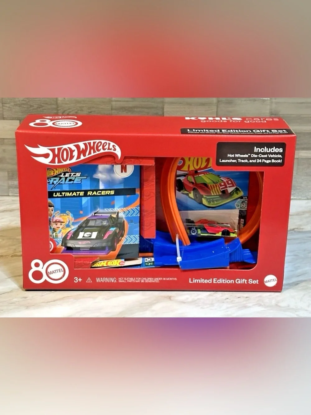 Hot Wheels Gift-Speed Snap Stunt Tracks, Diecast Vehicle, Launcher, Track & Book